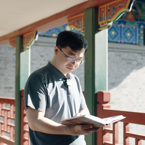 兴全的朋友们|程苏东,跟两千年前的书较真的人